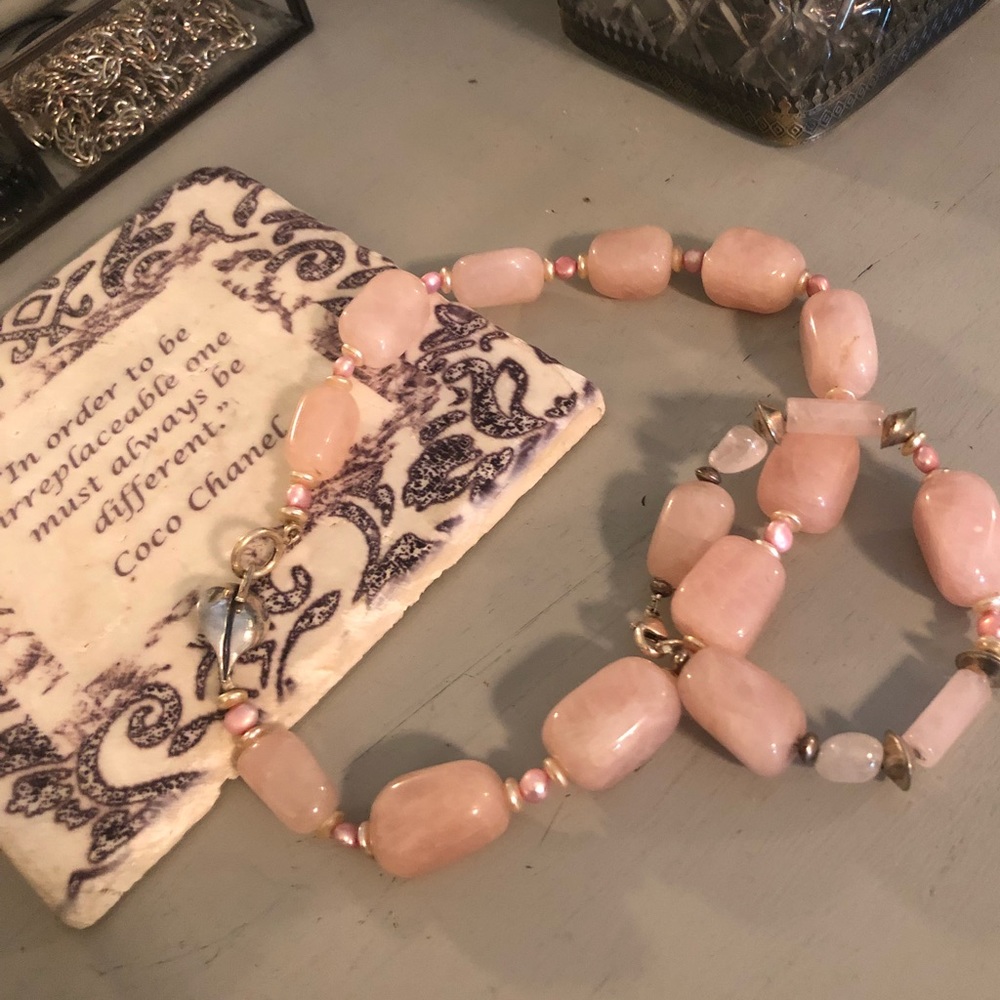 Choker and bracelet ...feminine and beautiful